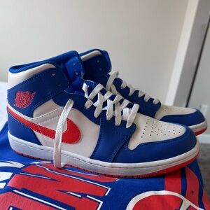 Air Jordan 1 Mid “Knicks” / “Wheaties” sneakers